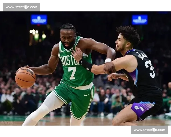 宿敌再燃总决赛火焰勇士与凯尔特人的荣耀对决全解析时代交锋前瞻